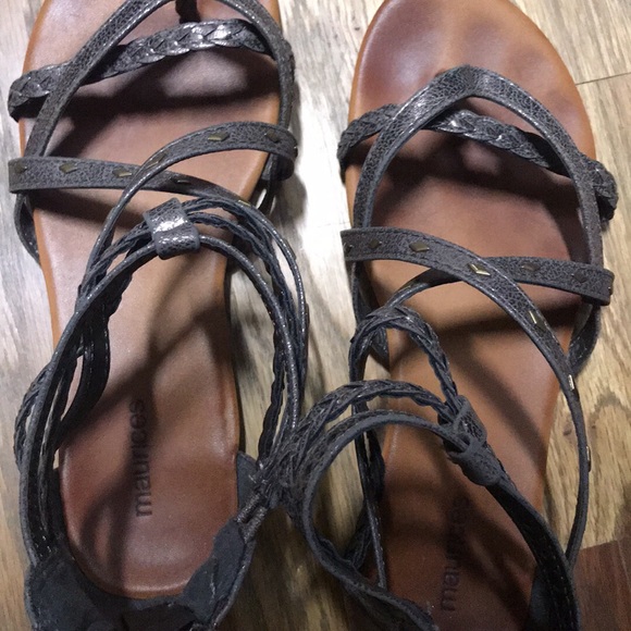 Shoes - Picture 2 of 5